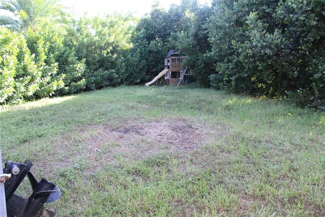 Building Photo - 25096 SW 118th Ave