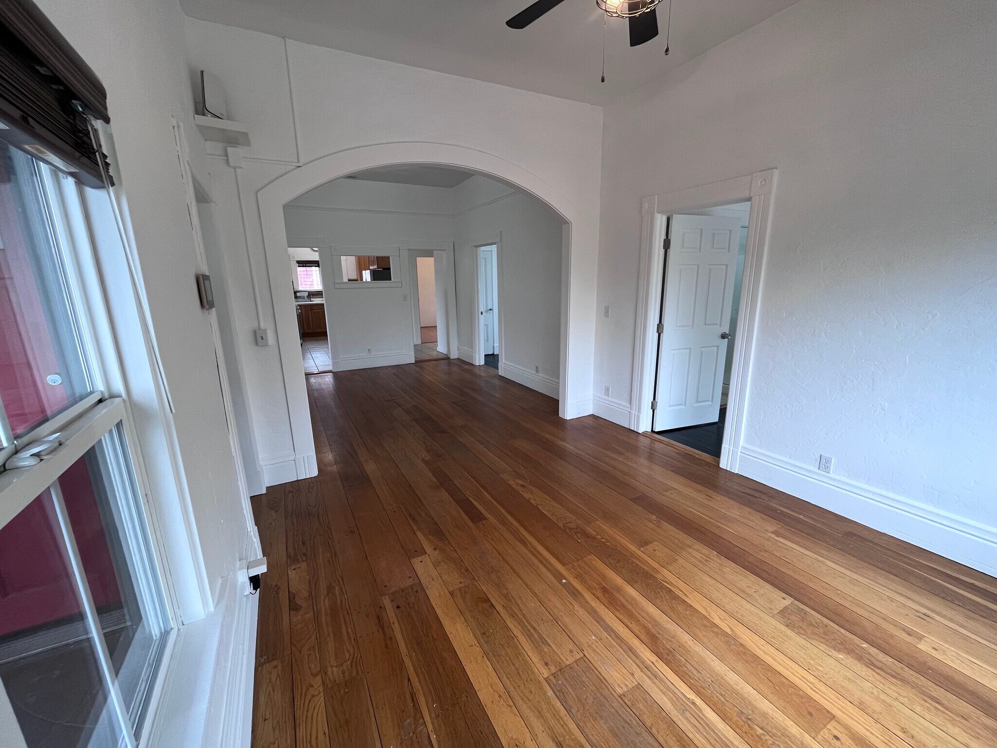 Building Photo - 1172 Ocean Ave