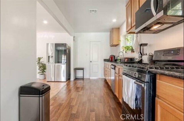 Building Photo - 6220 Morella Ave