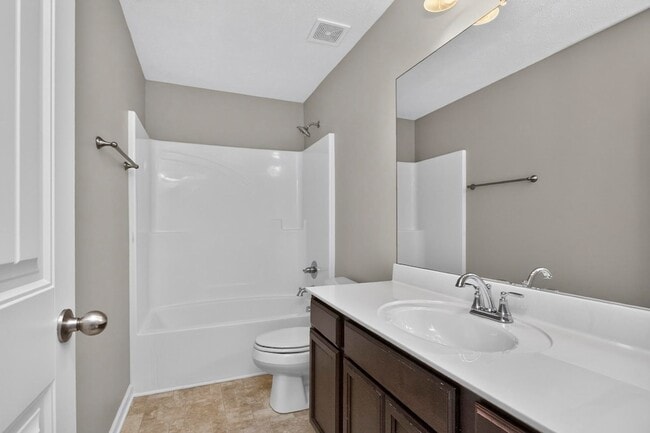 Building Photo - 520 Sunflower Dr