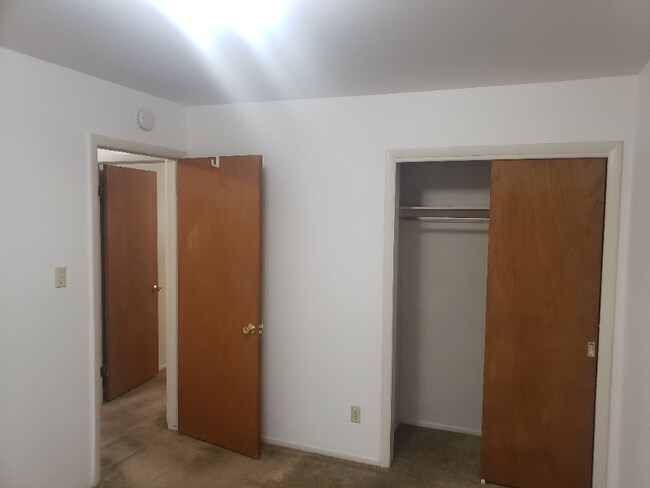 Building Photo - 1424 Stanley Ln