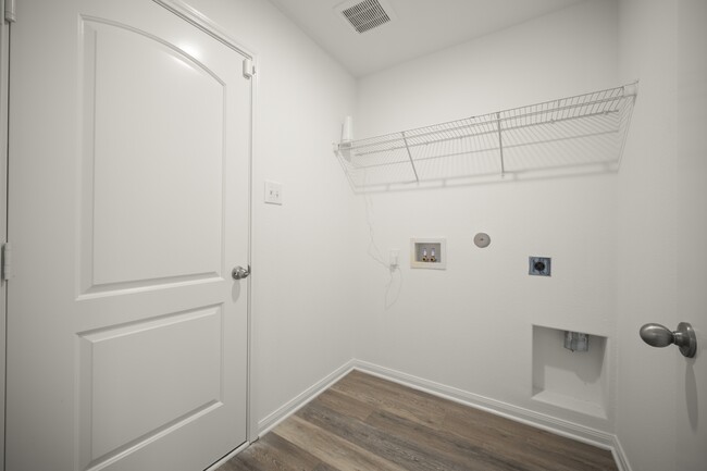 Building Photo - 14260 Greenhaw Ln