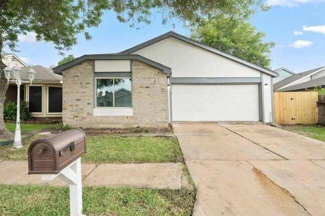 Building Photo - 12710 Hill Branch Dr