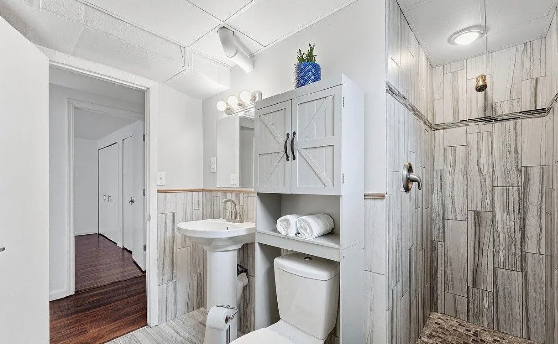 Building Photo - 2204 Purdue Rd