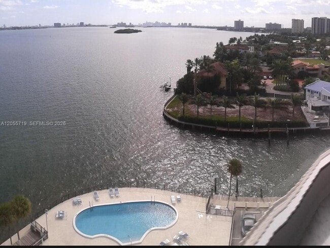 Building Photo - 11930 N Bayshore Dr