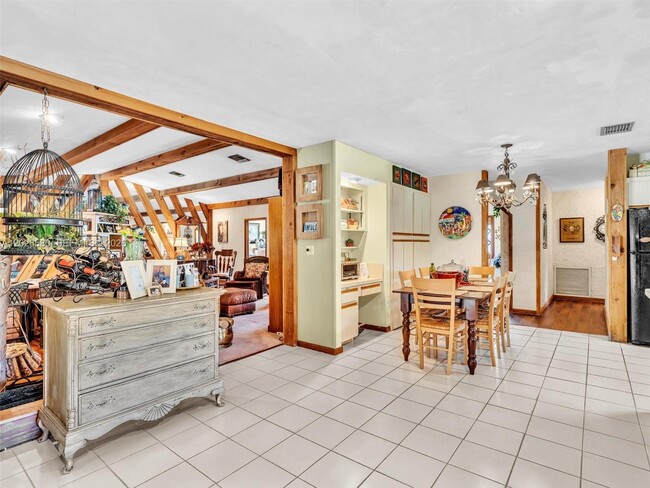 Building Photo - 5310 SW 109th Ave