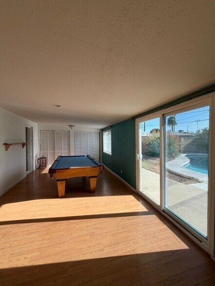 Building Photo - 6124 N 18th Dr