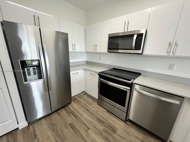 Building Photo - 15650 SW 136th St