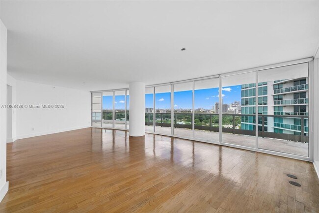 Building Photo - 2127 Brickell Ave