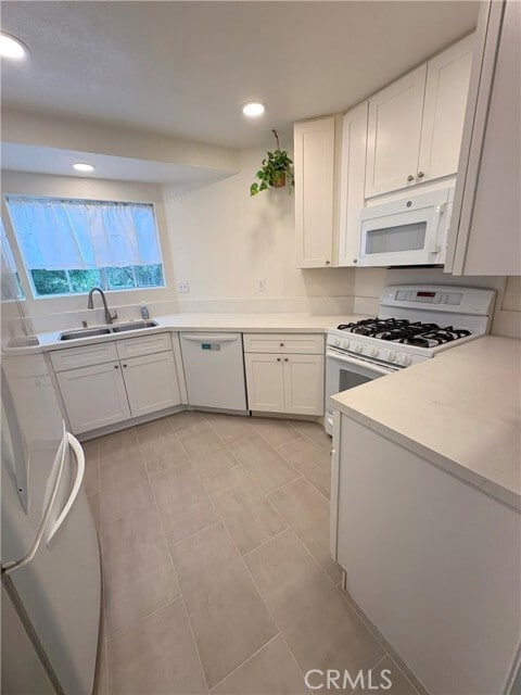 Building Photo - 24324 Val Verde Ct