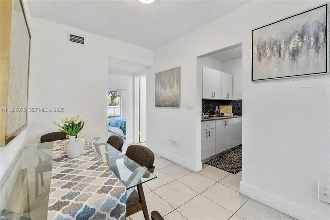 Building Photo - 1401 NW 103rd St