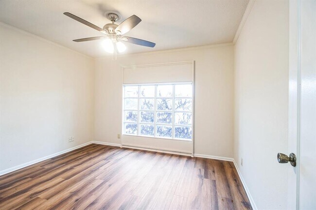Building Photo - 7920 Rockwood Ln