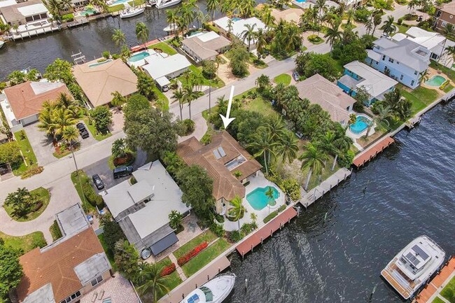 Building Photo - 2484 SE 12th St