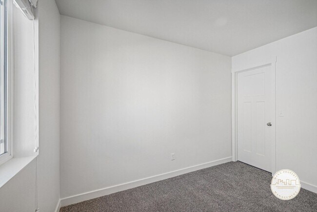 Building Photo - Dublin Farms Townhomes