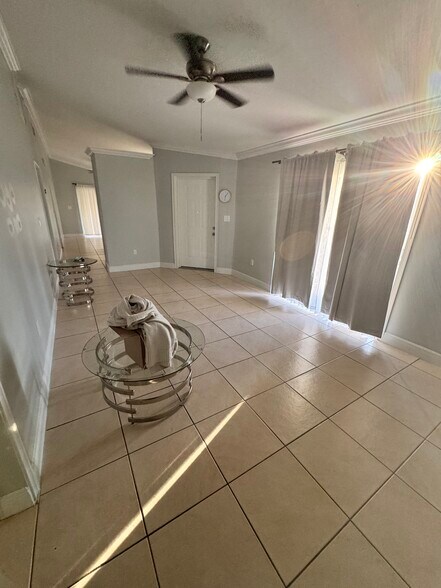 Building Photo - 4616 28th St SW