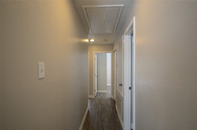 Building Photo - 76 S Wavy Oak Cir