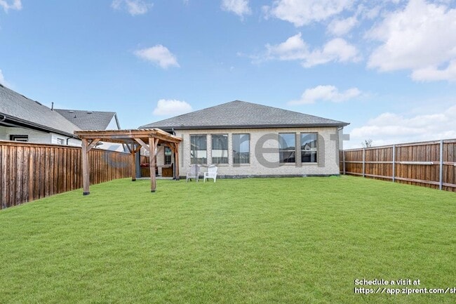 Building Photo - 2900 Blf Crk Dr