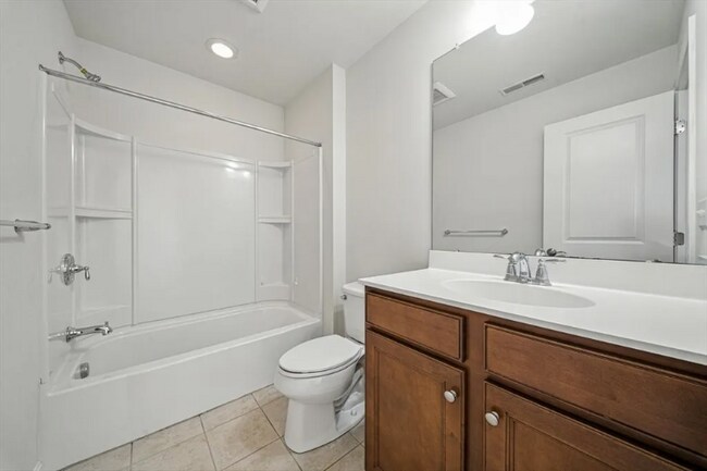 Building Photo - 5 Frostpane Ln