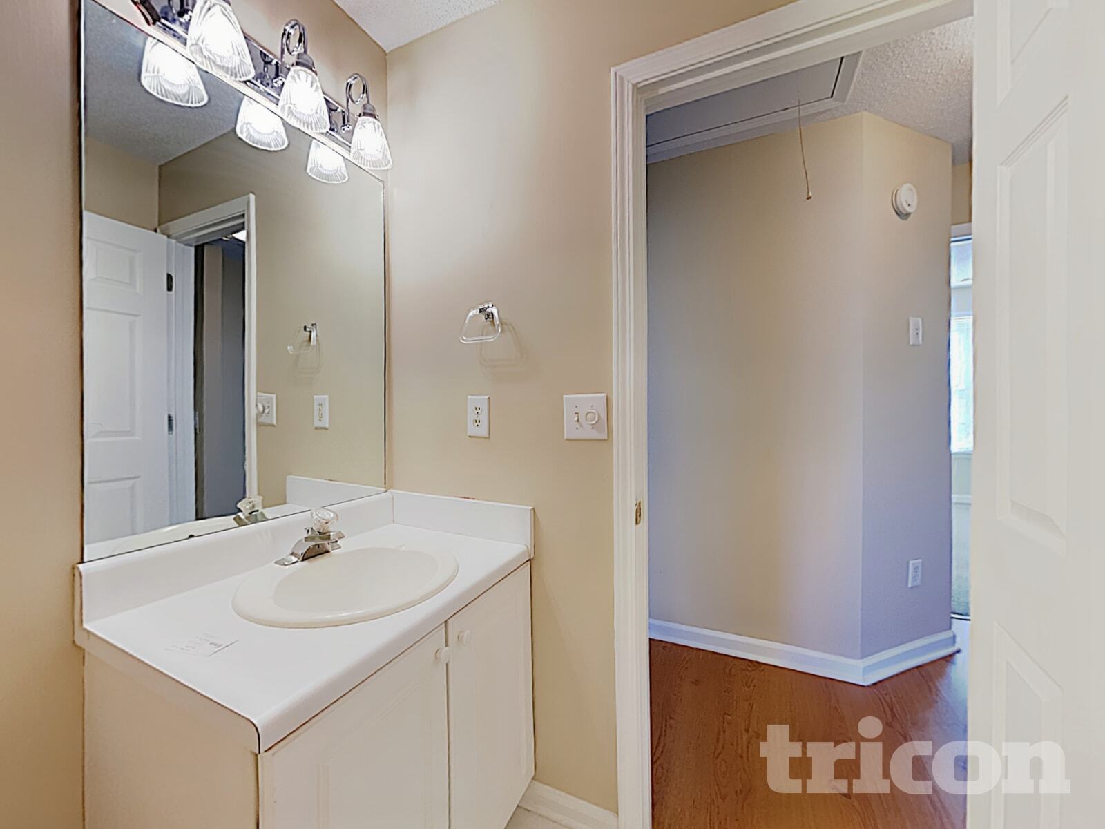 Building Photo - 153 Clear Brook Trail