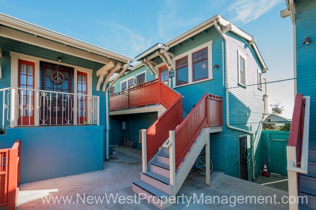 Building Photo - Charming Sherman Heights Studio, Small Pet OK!