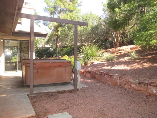 Building Photo - Unfurnished, 1-year long-term rental