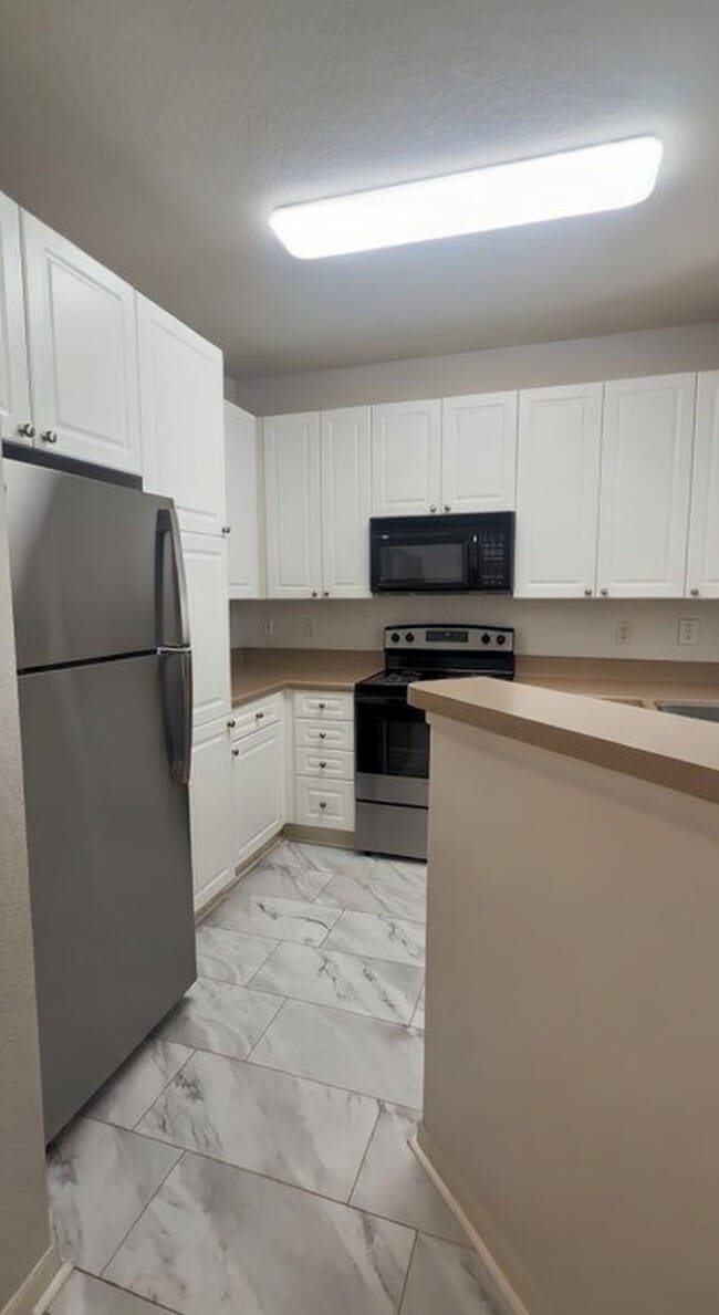 Building Photo - 4221 W Spruce St