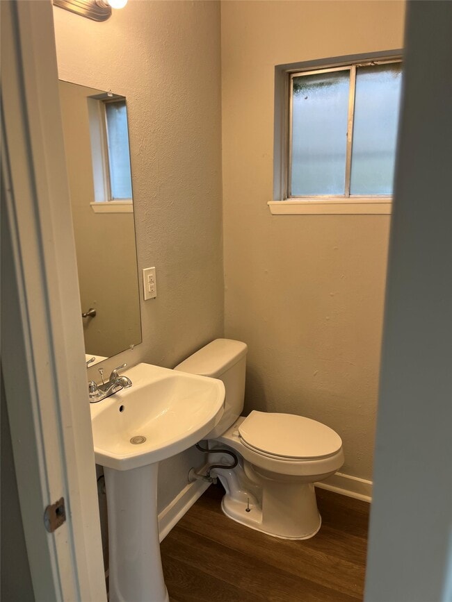 Building Photo - 5142 Madden Ln