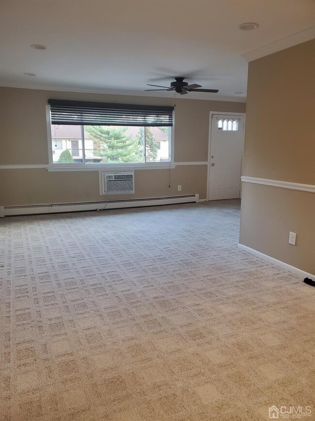 Building Photo - 1022 Cricket Ln