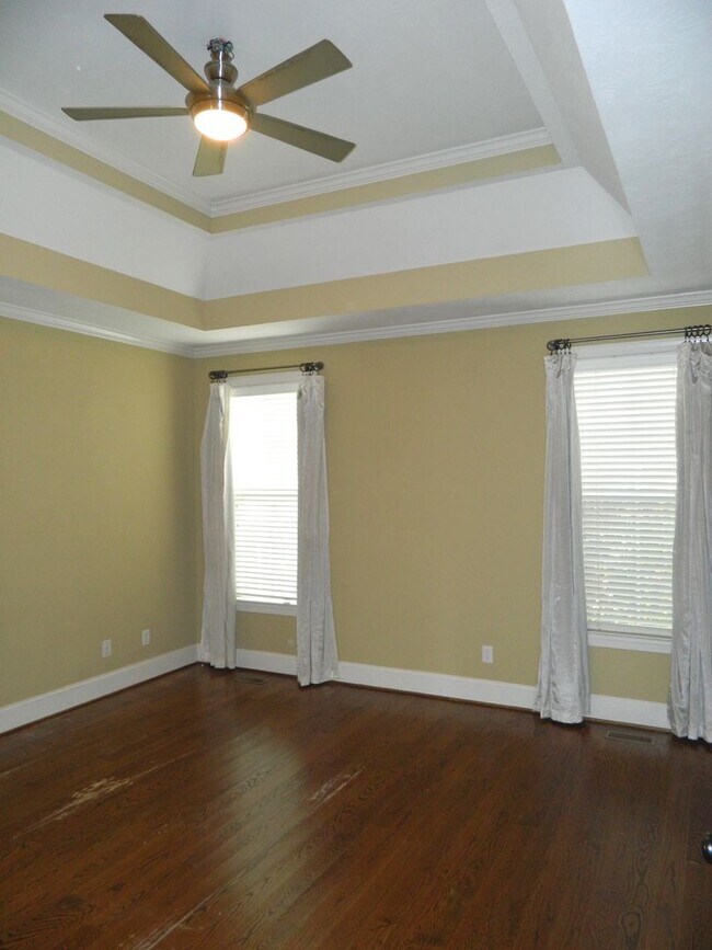Building Photo - 4108 Dewaal St