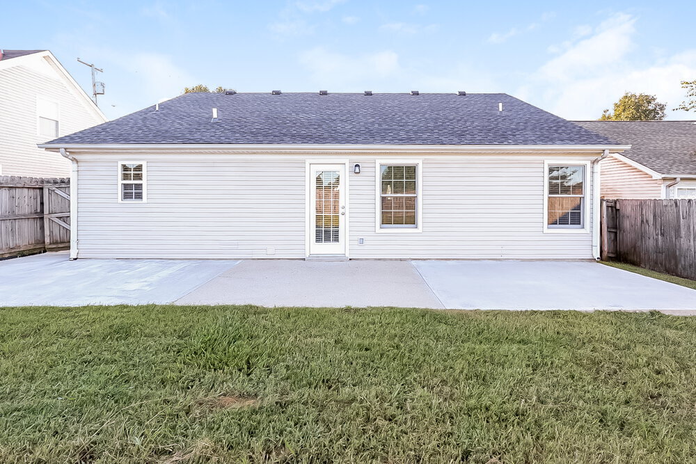 Building Photo - 7552 W Winchester Dr