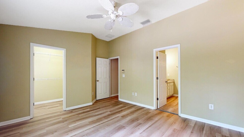 Building Photo - 5881 Moonstone Ct
