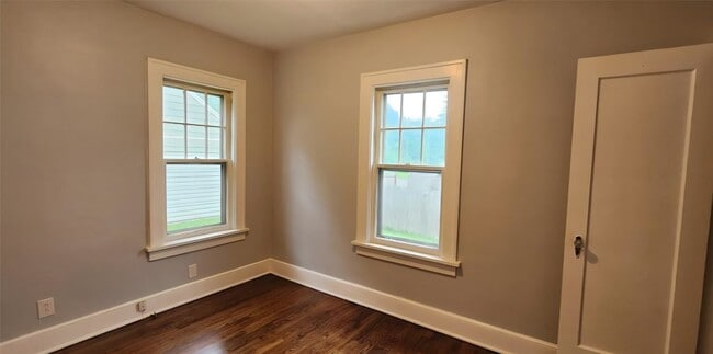 Building Photo - 2007 Tracy St