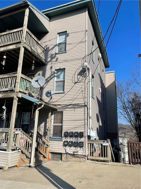 Building Photo - 227 Howe Ave