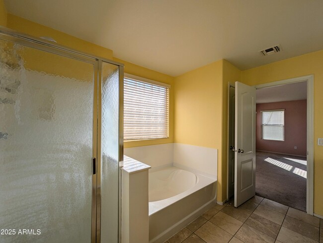 Building Photo - 6455 W Orchid Ln