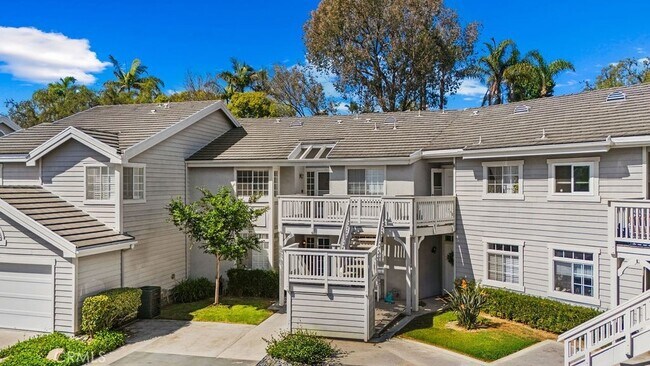 Building Photo - 13 Campton Pl