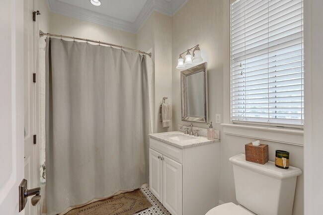 Building Photo - 1624 Diddy Dr