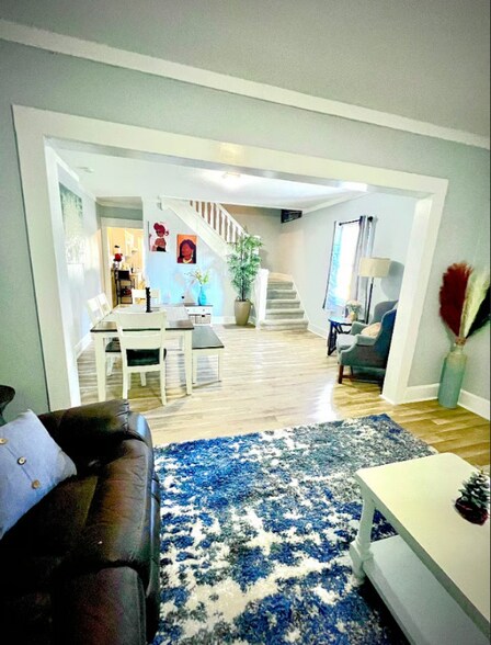 Building Photo - 3004 E Michigan St