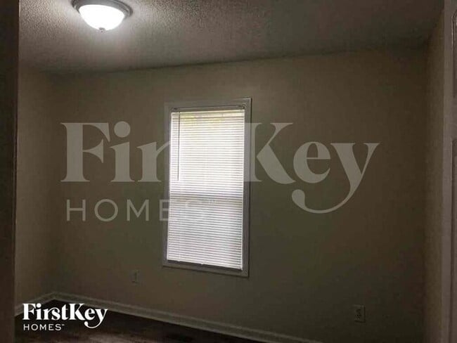 Building Photo - 105 Prince St