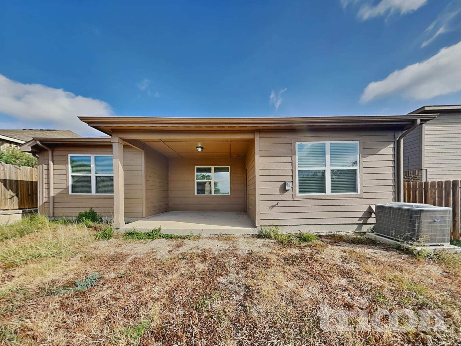 Building Photo - 6357 Hibiscus