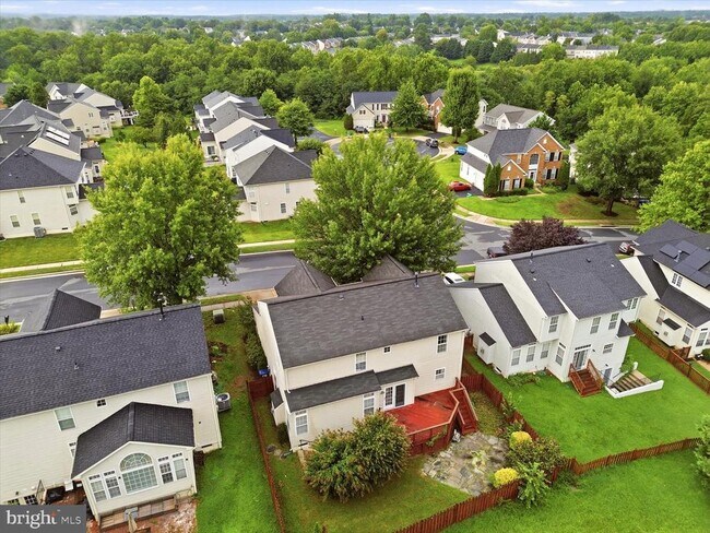 Building Photo - 10545 Turning Grass Way