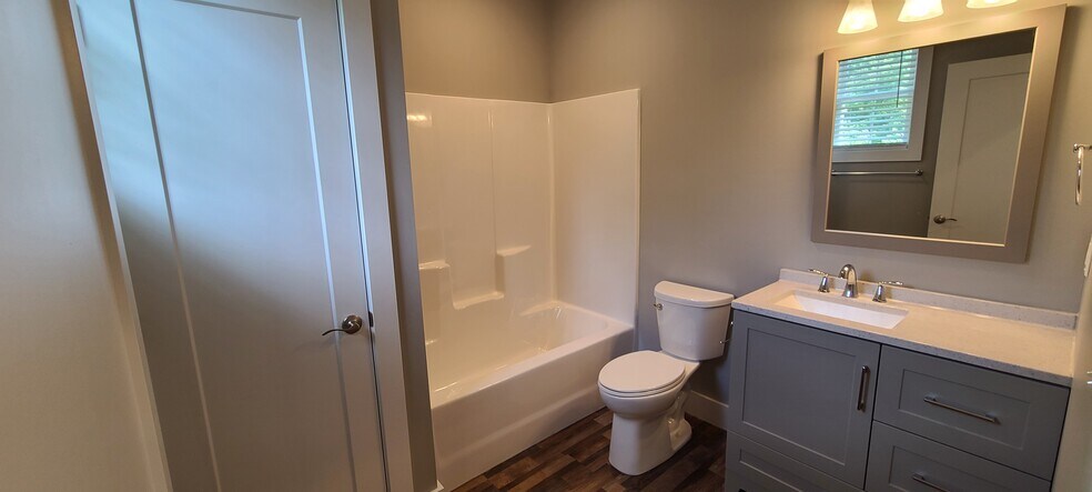Building Photo - 109 Stone Dr