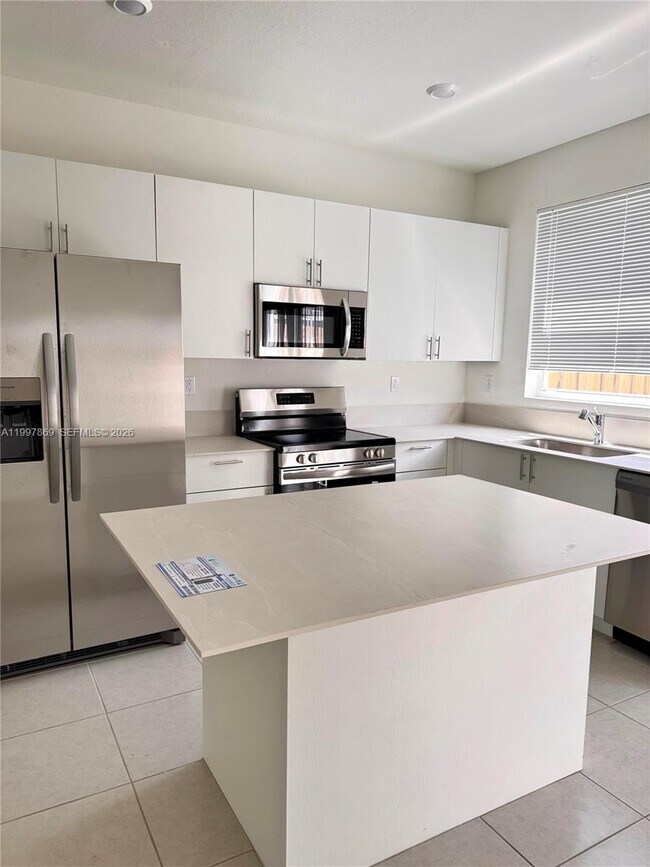 Building Photo - 15538 SW 276th Terrace