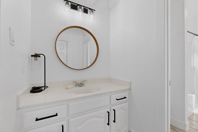 Building Photo - 6440 Fianna Hills Dr