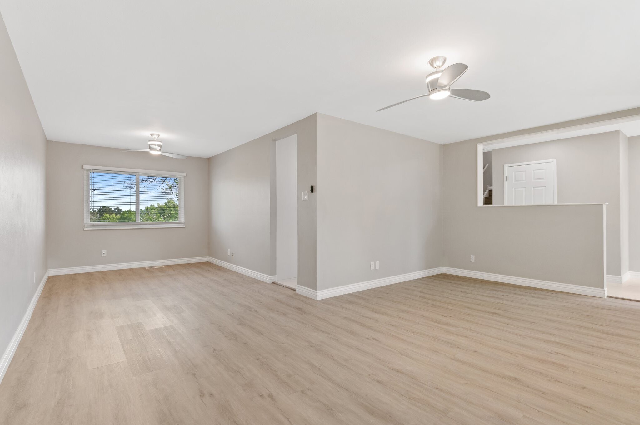 Building Photo - 12992 W Jewell Cir