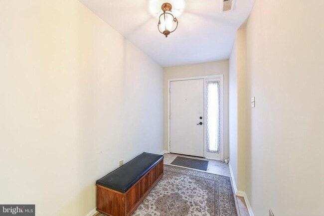 Building Photo - 1804 Mountainview Dr