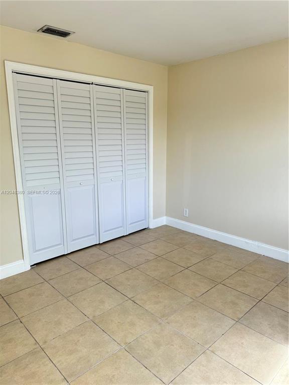 Building Photo - 3167 Coral Springs Dr