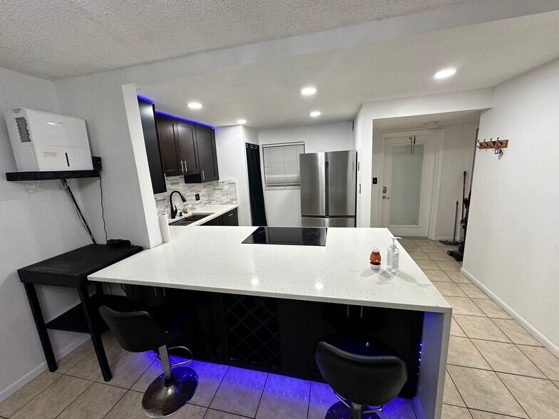 Kitchen with dehumidifier - 2980 Riverside Dr