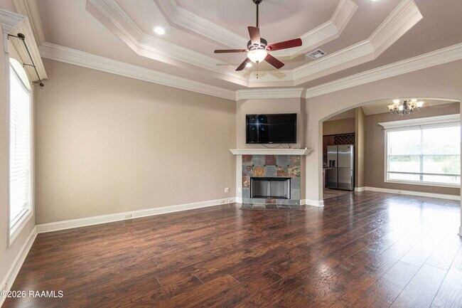 Building Photo - 308 Forest Creek Dr