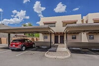 Building Photo - 1028 S Ash Ave