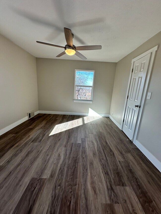 Building Photo - Darling remodeled 5 bedroom 2 bathroom home in the heart of Ogden